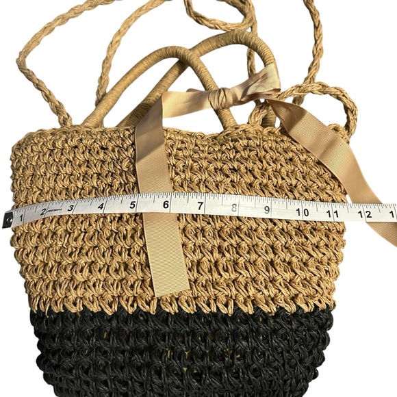 Lady Straw Holiday Tote
Handbag Wicker Bag Rattan Crochet Basket Khaki Beach - Picture 7 of 7